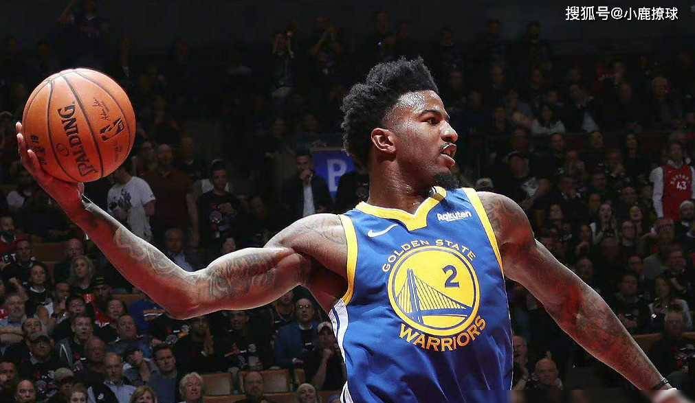 爱游戏体育-穆古鲁扎迎来十二赛季出色发挥，中国队观众热烈欢呼！