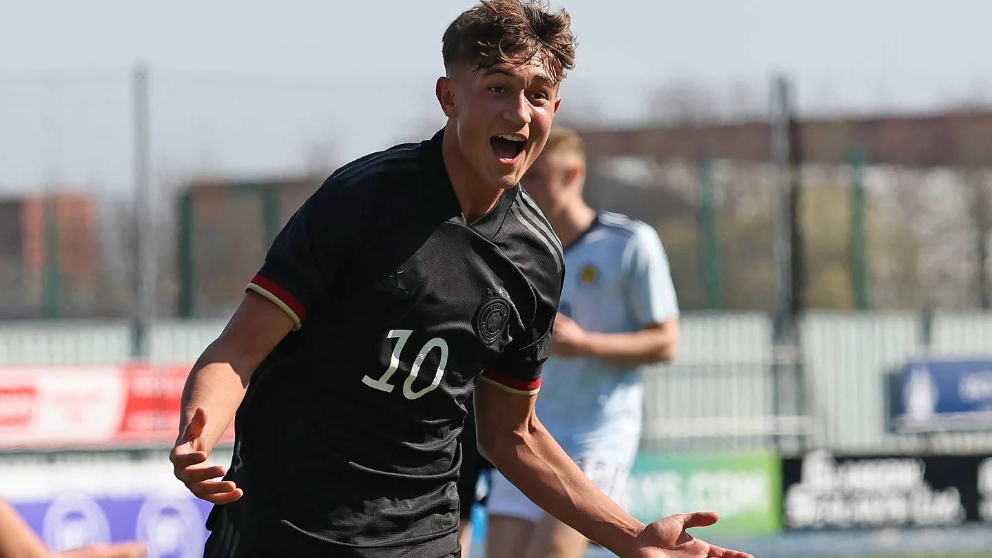 爱游戏-内马尔新星夺冠表现突出，中国队前途光明！